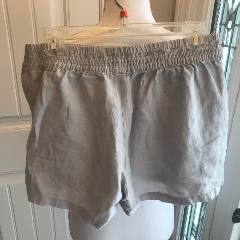 Linen Shorts - Picture 3 of 3